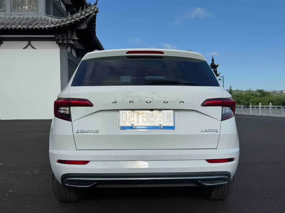 Skoda Karoq Korok 2022 TSI280 Luxury Edition 2022 — thumbnail 2