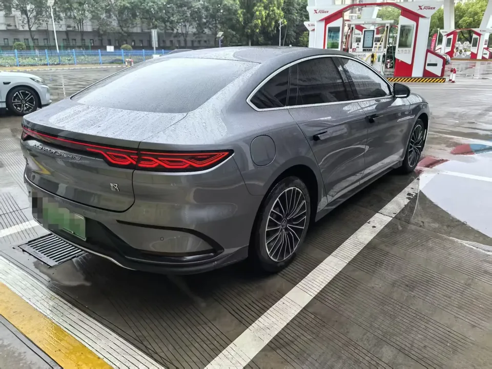 BYD Han DM Chinese DM 2023 DM-i Champion Edition 121KM Prestige 2023 — thumbnail 2