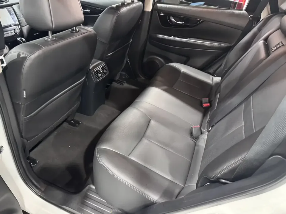 Nissan X-Trail Qijun 2022 Modified 2.0L 2WD Intelligent Connection Comfort Edition 2023 — thumbnail 3