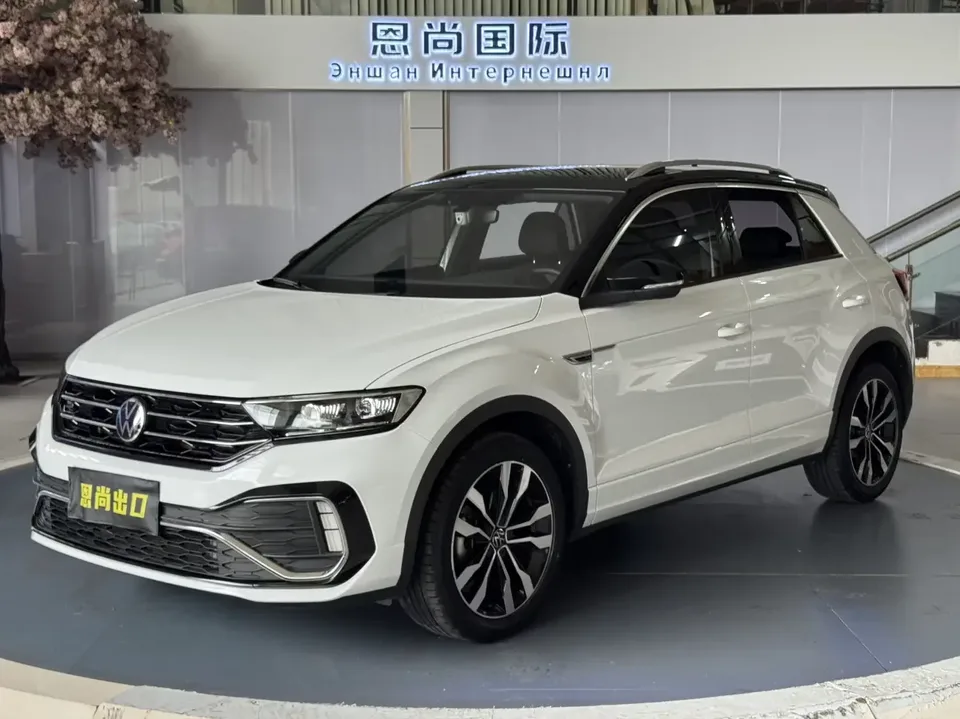 Volkswagen T-Roc TANG 2022 280TSI DSG 2WD R-Line Pro PLUS 2023 — photo 1, buy with delivery to Moscow