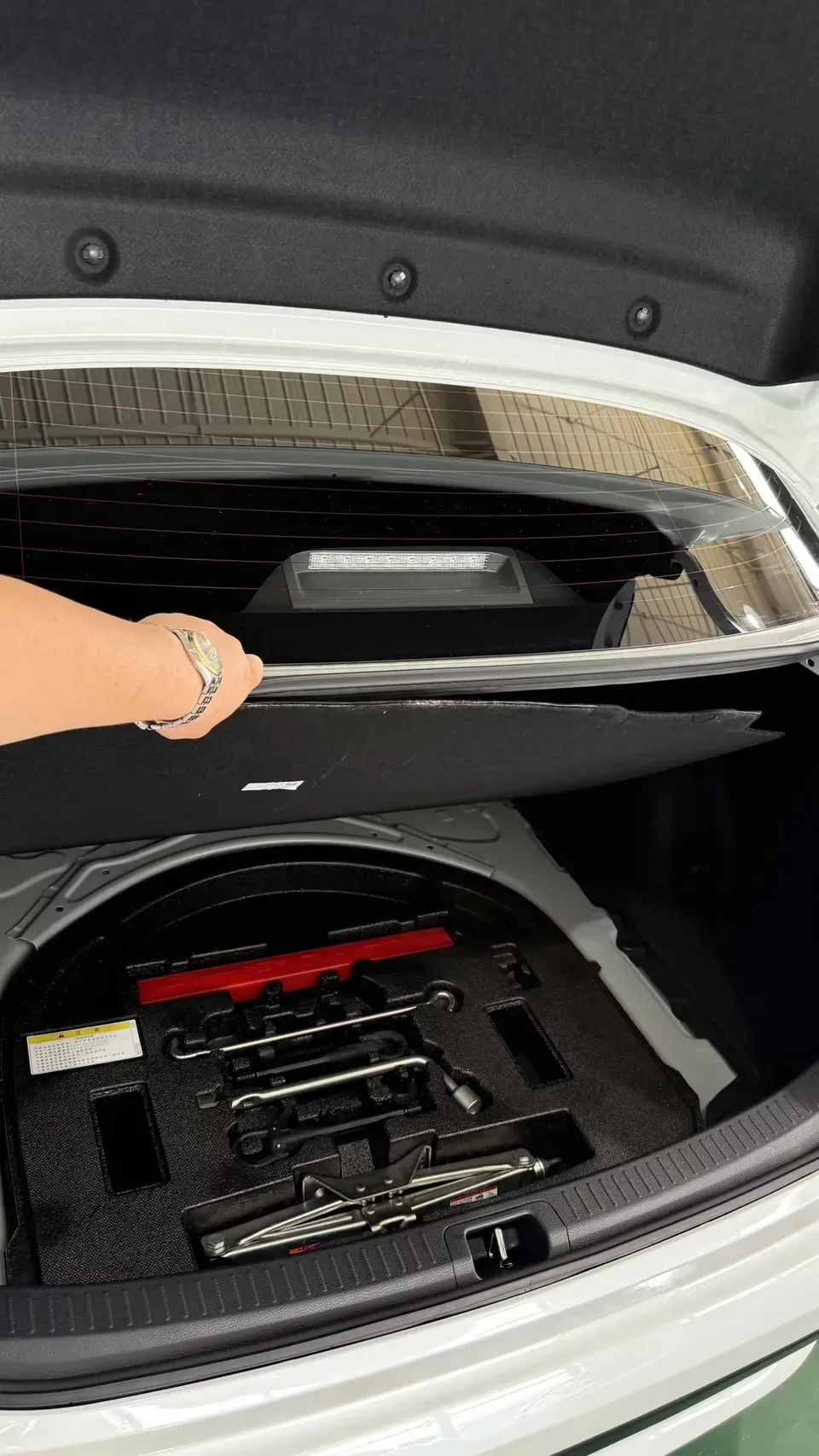 Toyota Levin Lei Ling 2022 185T CVT Deluxe Edition 2023 — thumbnail 3