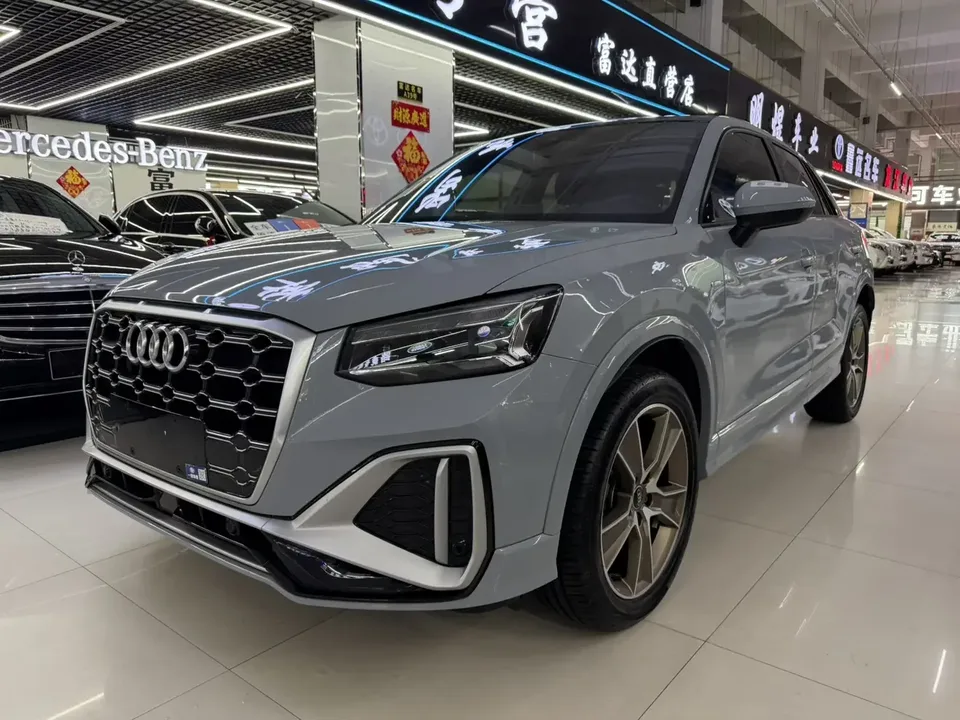 Audi Q2L Audi Q2L 2022 35 TFSI Stylish Dynamic 2022 — photo 1, buy with delivery to Moscow