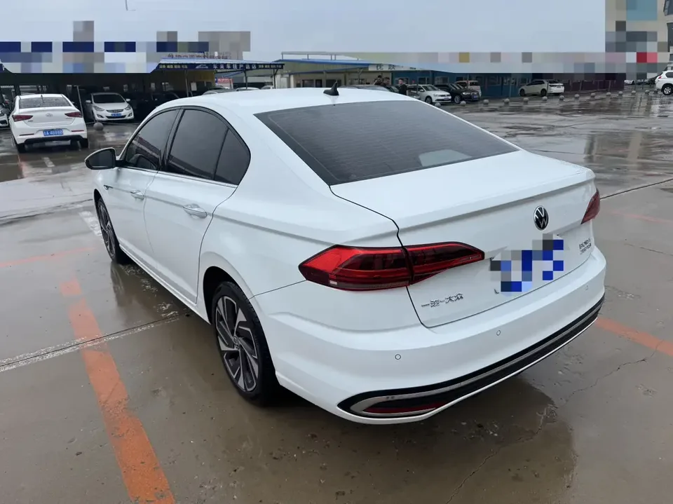 Volkswagen Bora Bora 2023 280TSI DSG Premium Edition 2022 — thumbnail 4