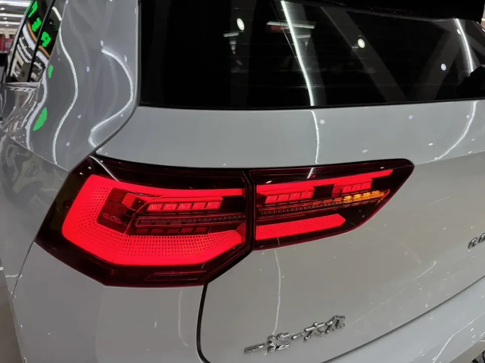Volkswagen Golf golf 2023 280TSI DSG R-Line Lite 2023 — thumbnail 3