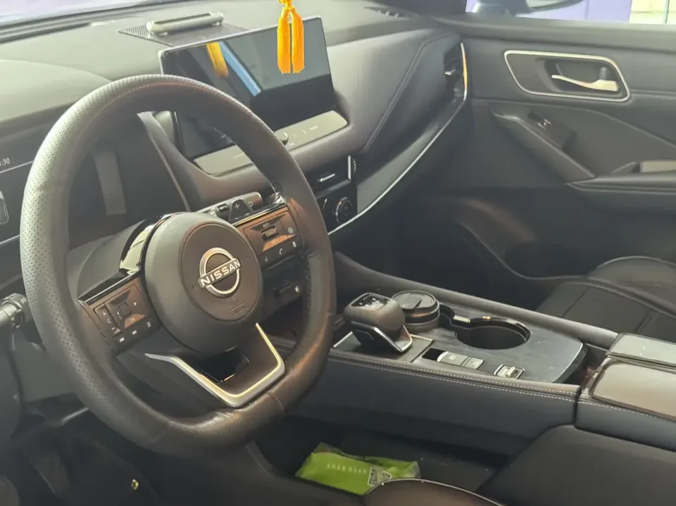 Nissan Qashqai Qashqai 2023 1.3T Ultimate Edition 2023 — thumbnail 4