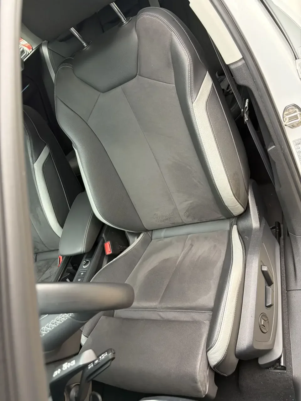 Audi Q3 Audi Q3 2022 35 TFSI Stylish and Elegant 2022 — миниатюра 3