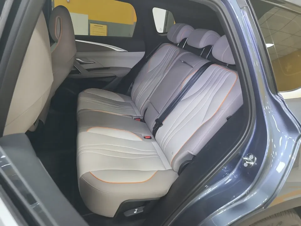 BYD Song Pro DM Song Pro DM 2024 DM-i Honor Edition 71km Pilot Edition 2024 — thumbnail 3