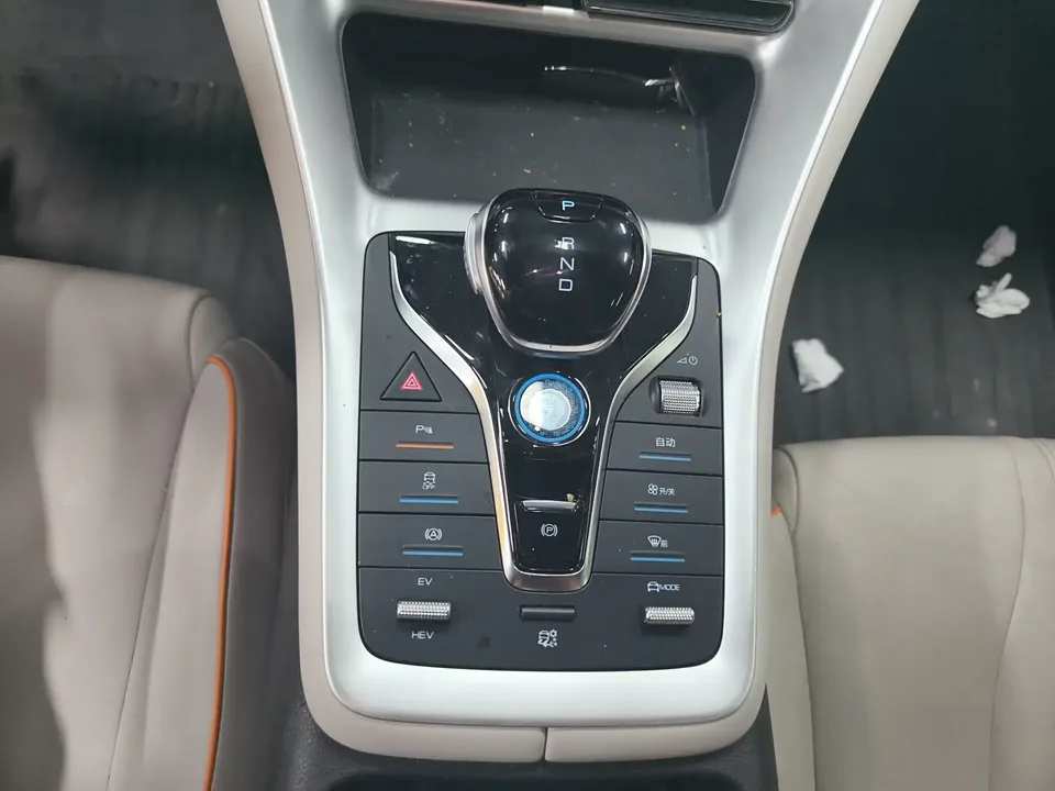 BYD Song Pro DM Song Pro DM 2024 DM-i Honor Edition 71km Pilot Edition 2024 — thumbnail 4