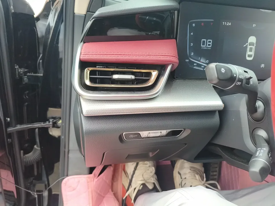 Hongqi H5 Hongqi H5 2024 1.5T DCT Zhilian Qiyun Edition 2024 — thumbnail 4