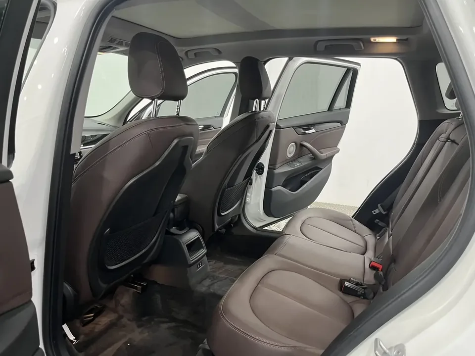 BMW X1 BMW X1 2021 sDrive20Li Fashion 2022 — thumbnail 3