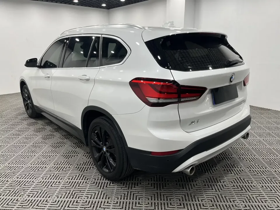 BMW X1 BMW X1 2021 sDrive20Li Fashion 2022 — thumbnail 4