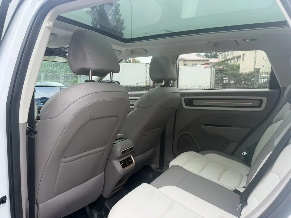Geely ICON Geely ICON 2026 1.5TD Chocolate Edition 2025 — thumbnail 3