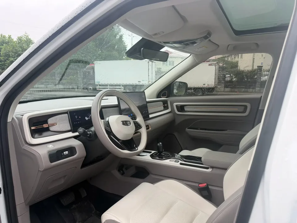 Geely ICON Geely ICON 2026 1.5TD Chocolate Edition 2025 — thumbnail 5