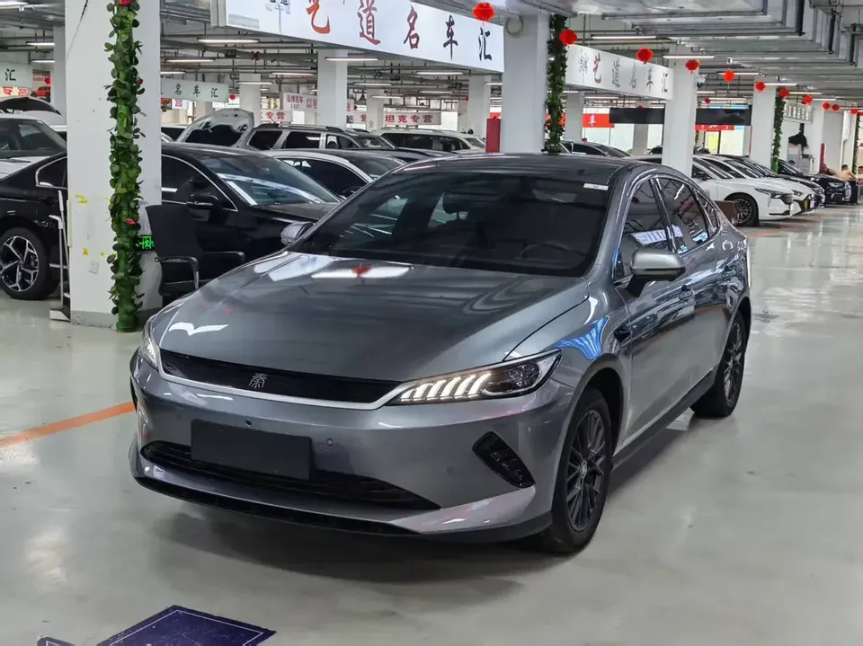 BYD Qin PLUS EV Qin PLUS EV 2025 Smart Driving Edition 510KM Leading Edition 2025 — фото 1, купить с доставкой в Москву