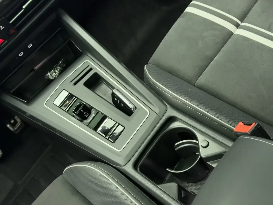 Volkswagen Golf golf 2021 280TSI DSG R-Line 2022 — thumbnail 4