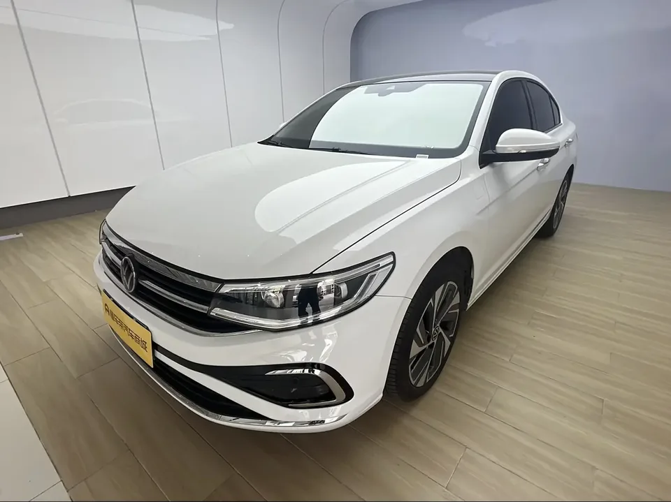 Volkswagen Bora Bora 2025 300TSI DSG Premium Edition 2025 — photo 1, buy with delivery to Moscow