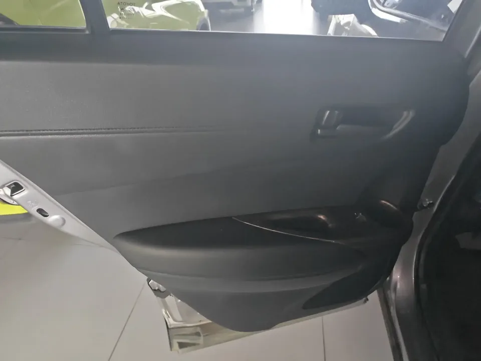 Toyota CorollaCross Corolla Sharp 2023 2.0L CVT Pioneer Edition 2024 — thumbnail 5