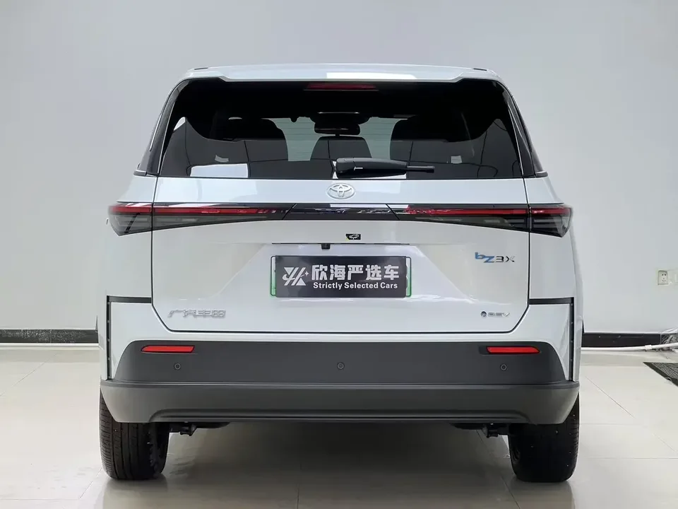 Toyota Bozhi 3X Bozhi 3X 2025 520 Pro 2025 — миниатюра 2