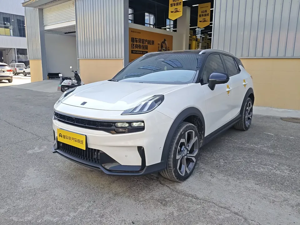 Lynk & Co 06 Lynk & Co 06 2023 Remix 1.5T JinHalo 2023 — photo 1, buy with delivery to Moscow