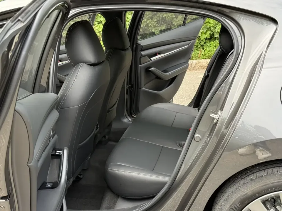 Mazda Axela Mazda3 Angkesela 2023 2.0L Automatic Premium Edition 2023 — thumbnail 5
