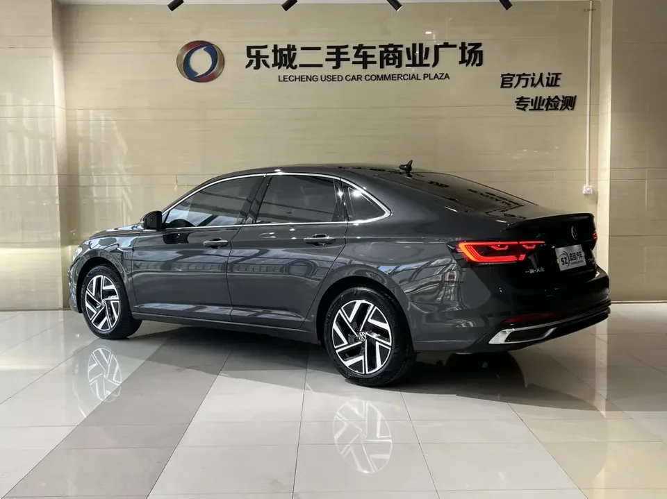 Volkswagen Sagitar Sagitar 2024 300TSI DSG Beyond Edition 2024 — thumbnail 2