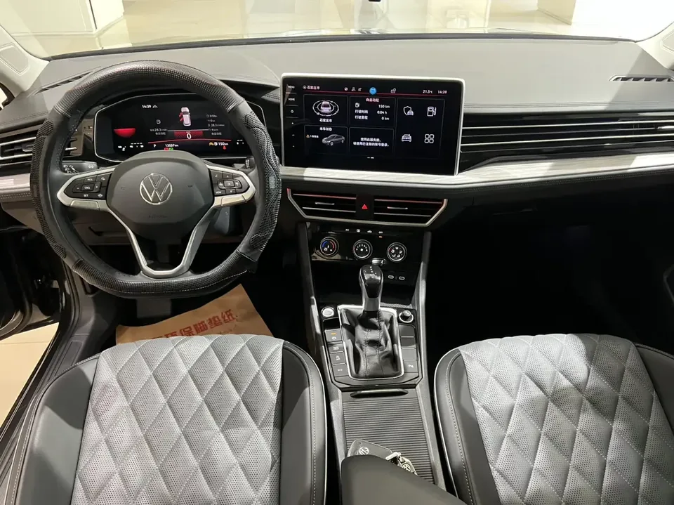 Volkswagen Sagitar Sagitar 2024 300TSI DSG Beyond Edition 2024 — thumbnail 4