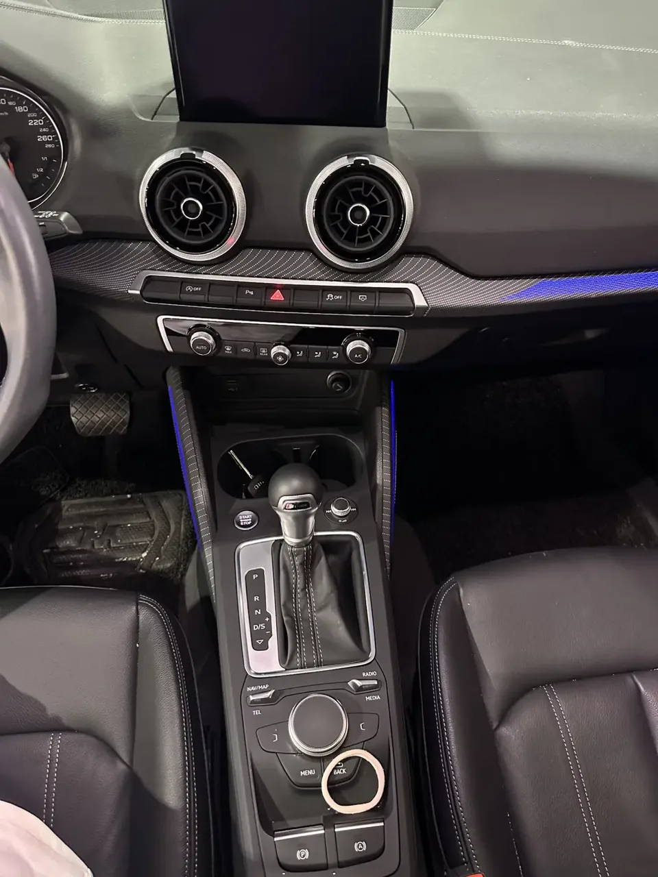 Audi Q2L Audi Q2L 2022 35 TFSI Stylish Dynamic 2022 — thumbnail 5