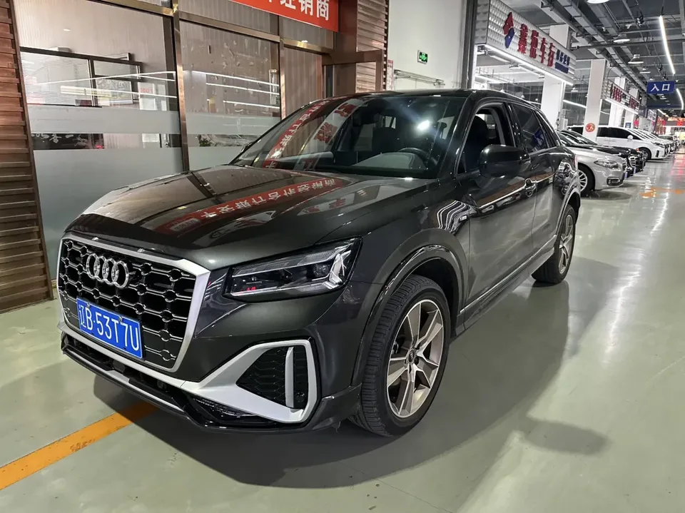 Audi Q2L Audi Q2L 2022 35 TFSI Stylish Dynamic 2022 — photo 1, buy with delivery to Moscow