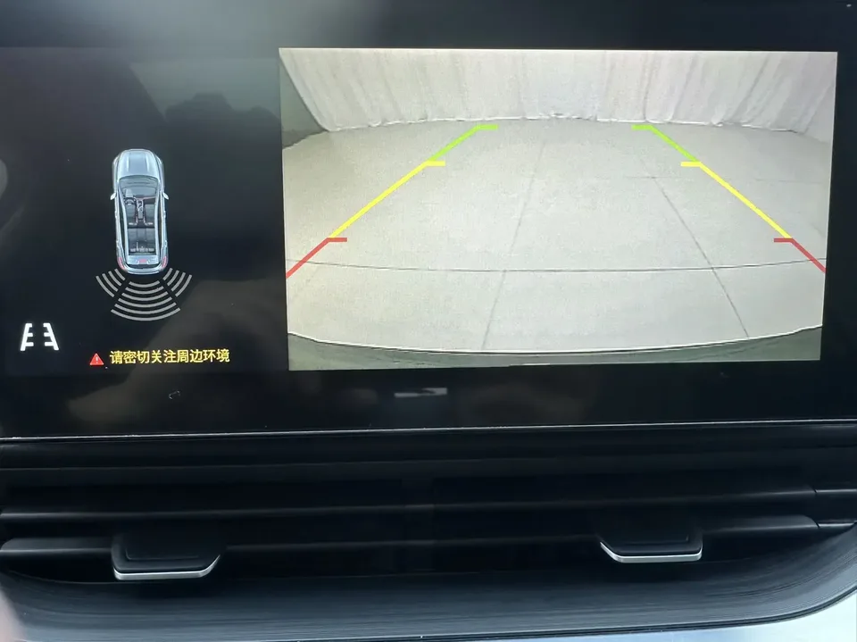 Geely Emgrand S Emgrand S 2022 1.4T CVT Crossover Player Edition 2022 — thumbnail 3