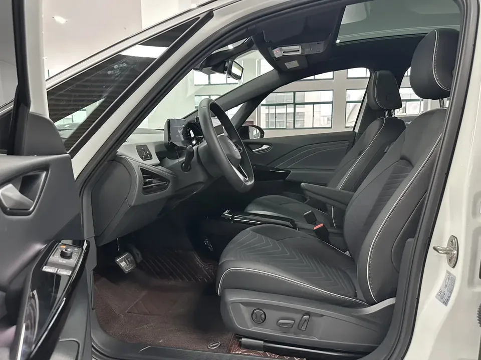 Volkswagen ID.3 Volkswagen ID.3 2024 Outstanding Edition 2024 — thumbnail 4