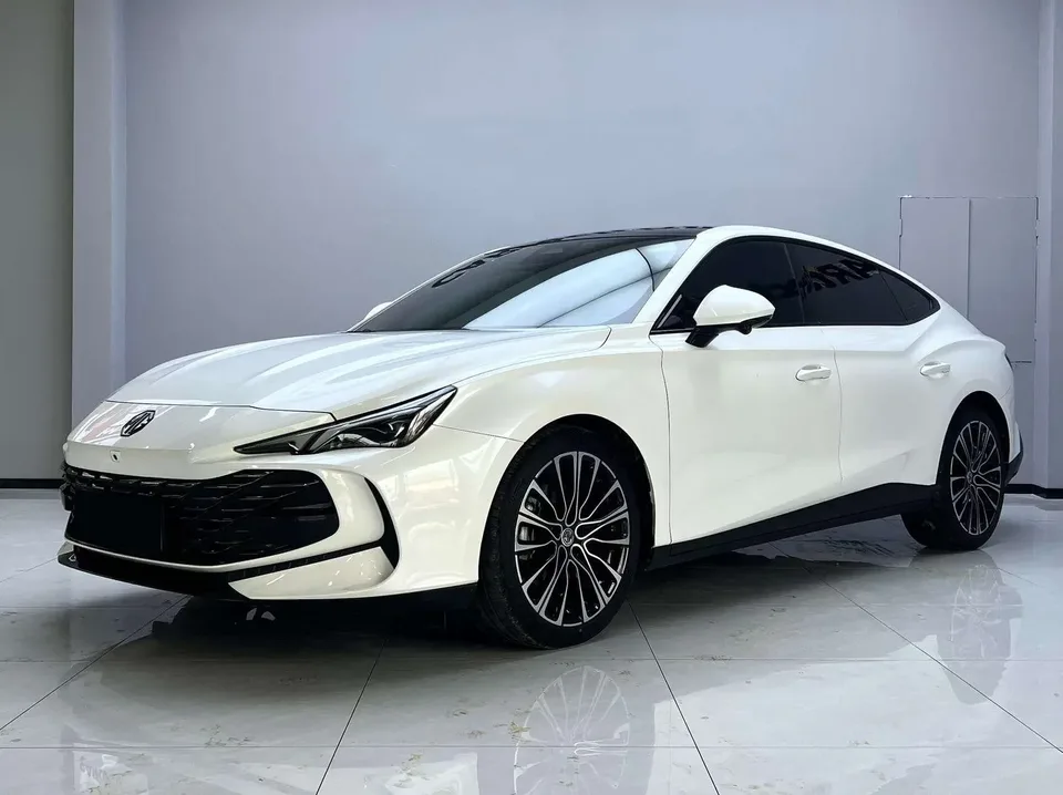 MG 7 MG7 2023 1.5T DCT Comfort Edition 2024 — photo 1, buy with delivery to Moscow