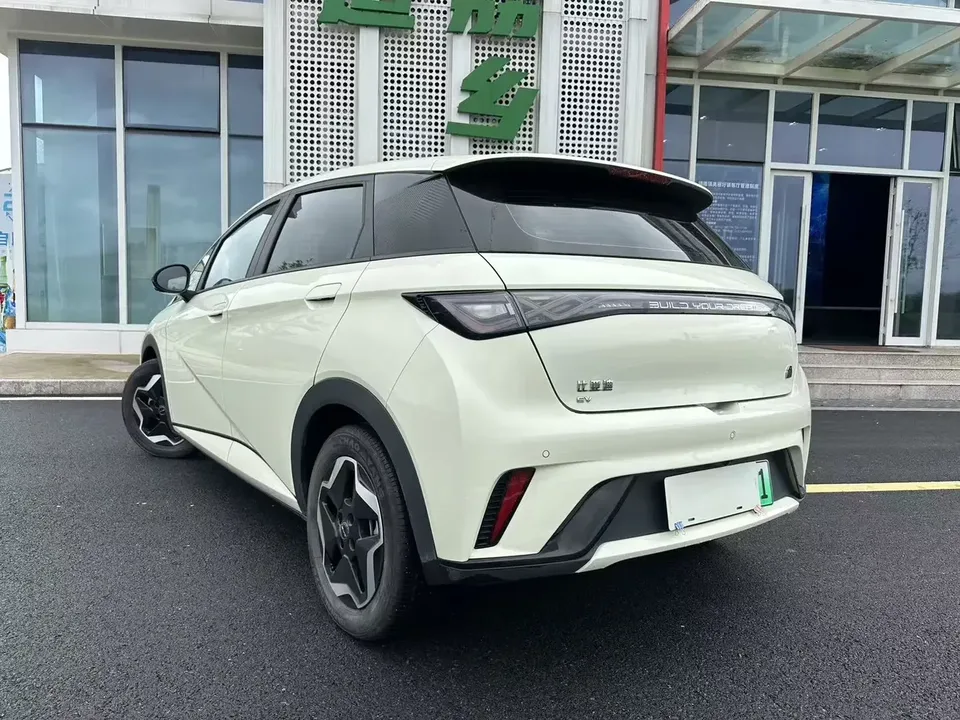 BYD Dolphin dolphin 2021 Fashion version 2023 — thumbnail 2