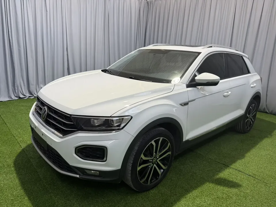 Volkswagen T-Roc TANG 2022 280TSI DSG 2WD Comfort PLUS 2022 — photo 1, buy with delivery to Moscow