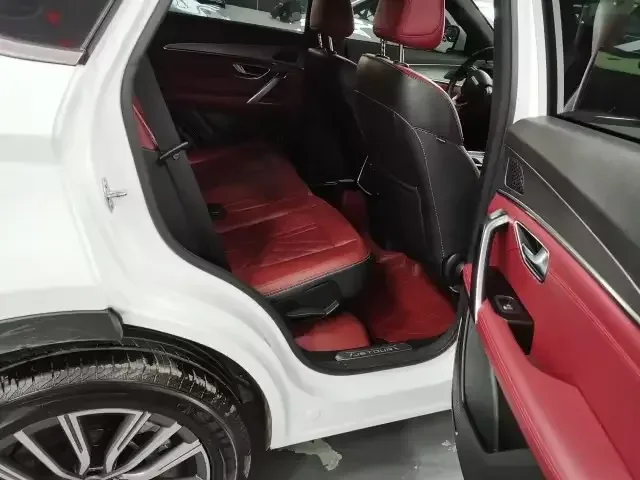 Jetour Jietu X70 PLUS Jietu X70 PLUS 2024 Champion Edition 1.5T DCT Champion PRO 7 Seaters 2025 — thumbnail 5