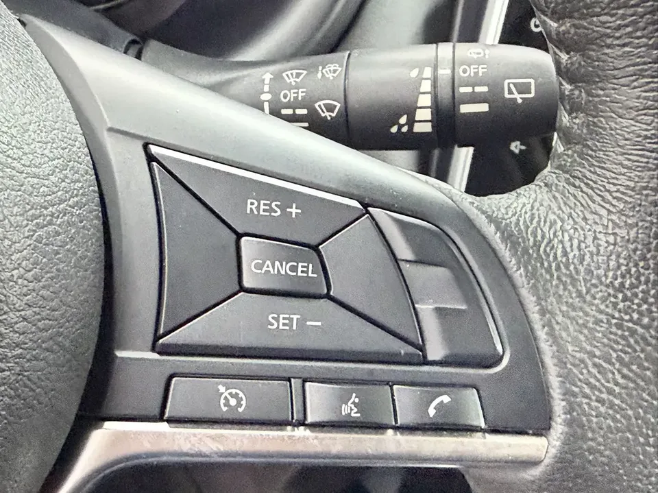 Nissan Jinke Jinke 2022 1.5L XV CVT Deluxe Edition 2022 — thumbnail 3