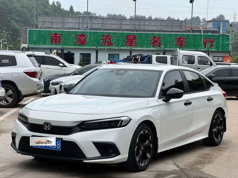 Honda CIVIC Civic 2022 240TURBO CVT Fuel Edition 2022 — photo 1, buy with delivery to Moscow