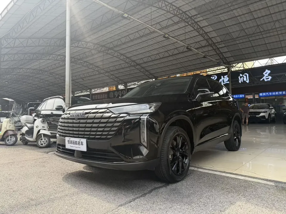 Haval H6 Haval H6 2024 1.5T Automatic 2WD Ultra Edition 2025 — photo 1, buy with delivery to Moscow