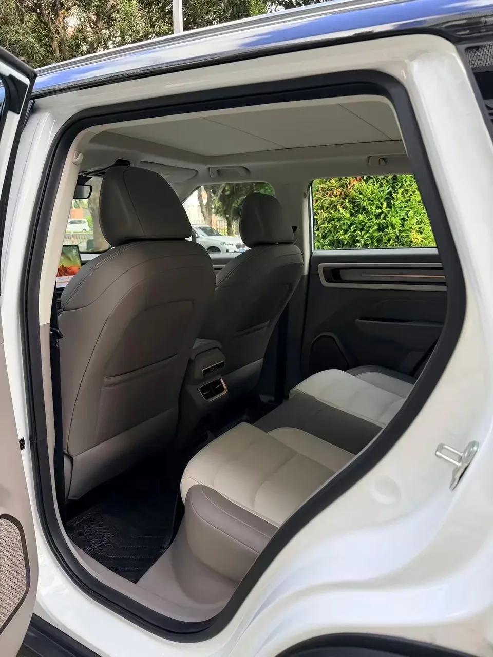 Geely ICON Geely ICON 2026 1.5TD Chocolate Edition 2025 — thumbnail 5