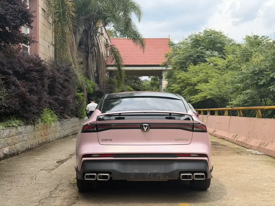 Changan UNI-V Changan UNI-V 2024 1.5T Premium 2024 — thumbnail 5