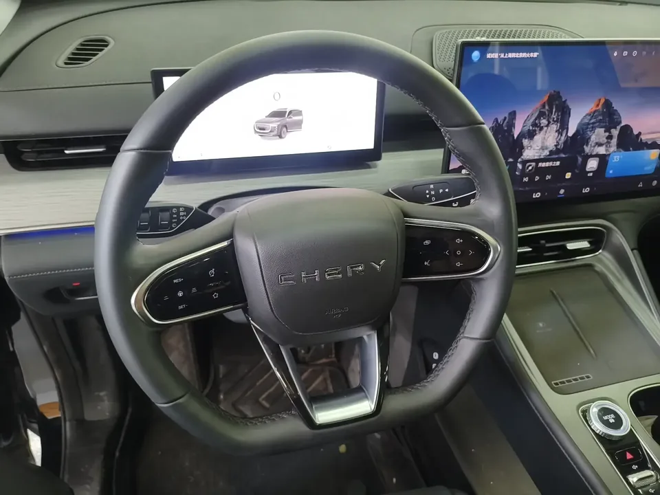 Chery Tiggo 8 PLUS Tiggo 8 PLUS 2025 Kunpeng 290TGDI DCT Deluxe Edition 2025 — миниатюра 3