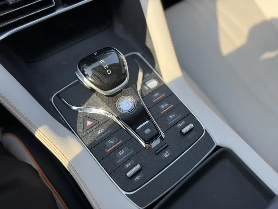 BYD Song PLUS DM Song PLUS DM 2021 DM-i 110KM 2WD Flagship PLUS 2023 — thumbnail 4