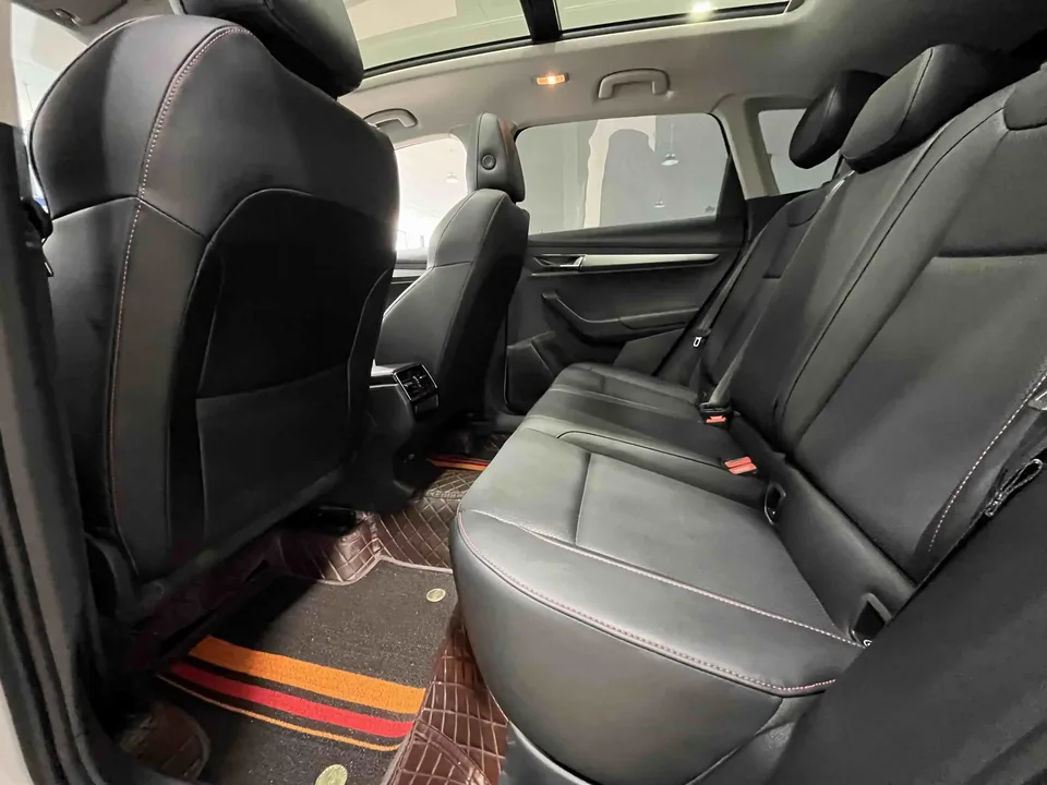 Skoda Karoq Korok 2023 TSI280 Premium Edition 2023 — thumbnail 3