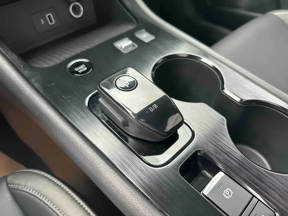 Nissan Sylphy Sylphy 2022 Electric drive version e-POWER Super Intelligent Link PLUS 2023 — thumbnail 4