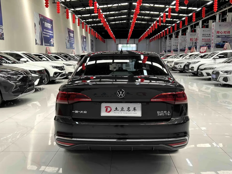 Volkswagen Bora Bora 2023 280TSI DSG Premium Edition 2022 — thumbnail 2