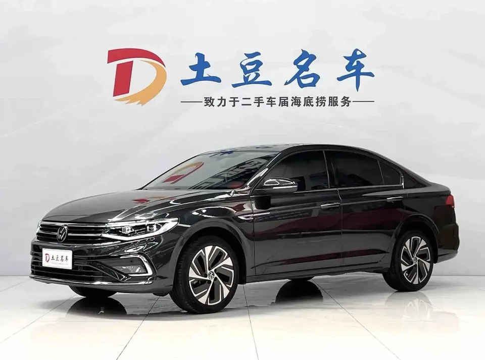 Volkswagen Bora Bora 2023 280TSI DSG Premium Edition 2022 — photo 1, buy with delivery to Moscow