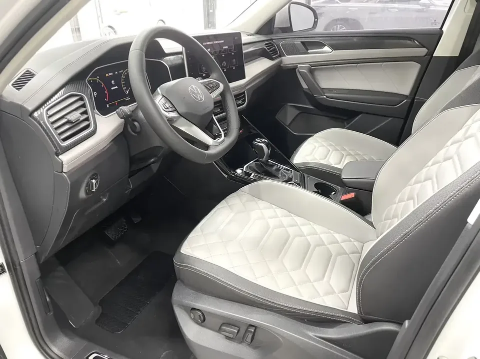 Volkswagen Tayron Tanyue 2023 280TSI 2WD Luxury Plus Advanced Edition 2023 — thumbnail 5