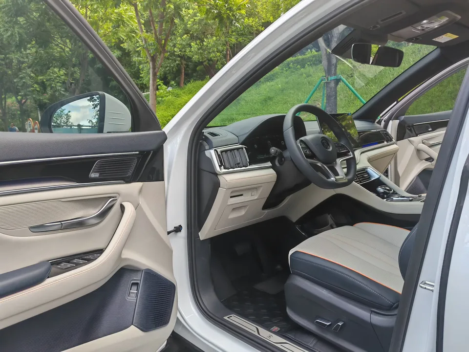 BYD Song PLUS DM Song PLUS DM 2021 DM-i 110KM 2WD Flagship PLUS 2022 — миниатюра 3