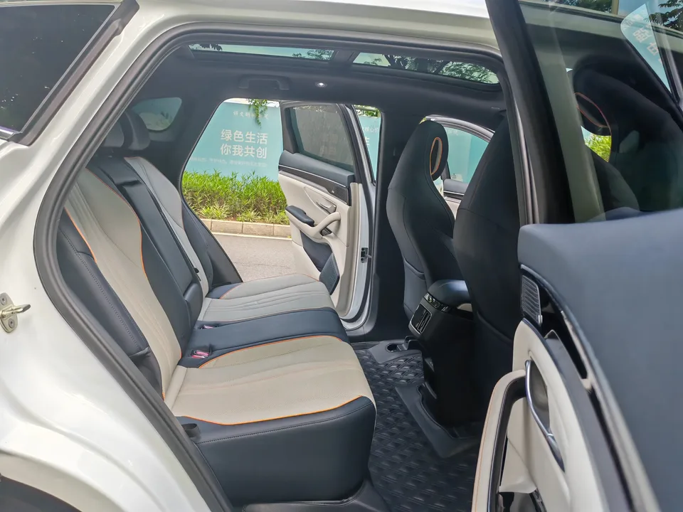 BYD Song PLUS DM Song PLUS DM 2021 DM-i 110KM 2WD Flagship PLUS 2022 — миниатюра 4
