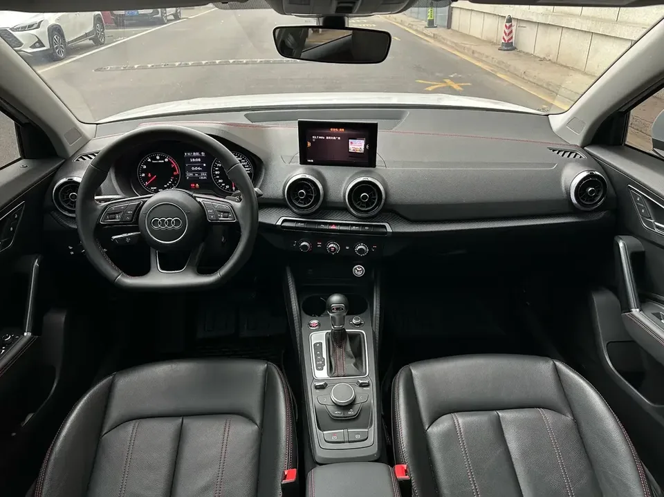 Audi Q2L Audi Q2L 2022 35 TFSI Progressive Dynamic 2023 — миниатюра 4