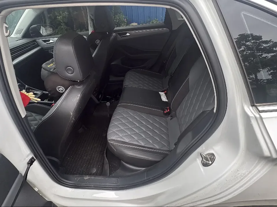 Volkswagen Sagitar Sagitar 2025 300TSI DSG Excellence Edition 2025 — thumbnail 3